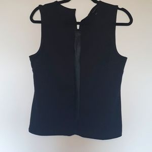 Banana Republic - size small - black